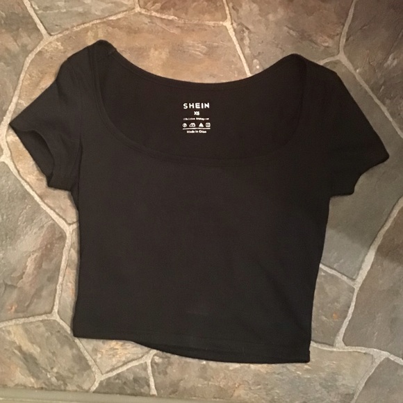 Crop top from shein - Picture 2 of 3